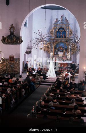 Asker 19610112. Mariage de la princesse Astrid. La princesse Astrid épouse Johan Martin Ferner. Ici, de la cérémonie de mariage à l'église Asker. Photo: NTB / NTB Banque D'Images