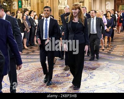 Photo du dossier datée du 10/05/22, de la Chancelière de l’Échiquier Rishi Sunak (à gauche) et de la Chancelière fantôme du Parti travailliste Angela Rayner. On a annoncé aujourd'hui que Rishi Sunak est le nouveau chef du parti conservateur et qu'il deviendra le prochain premier ministre. Date de publication : lundi 24 octobre 2022. Banque D'Images