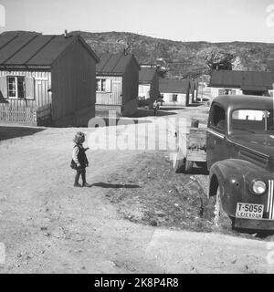 Kristiansund N. 19470531. Récupération de la ville après le feu pendant la Seconde Guerre mondiale 803 maisons ont disparu dans un énorme incendie après le bombardement par les Allemands en 1940. Depuis 7 ans, les gens ont vécu si arrimés ensemble que le hareng dans le baril. Cette photo est prise du nord de la Norvège, mais les conditions sont les mêmes ailleurs. Photo: Par courant de Bratland / NTB Banque D'Images