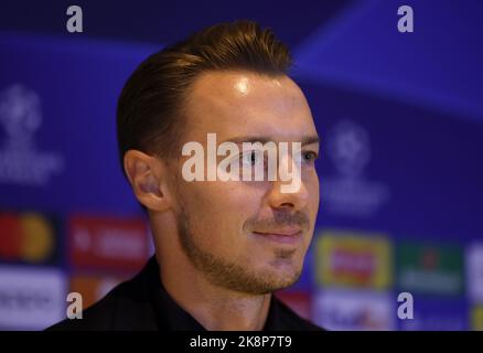 Photo du dossier datée du 13-09-2022 de Matthias Jaissle, directeur de RB Salzburg, qui veut que ses chiens de compagnie « effraie le grand Chelsea » lors de l'affrontement de la Ligue des champions de mardi soir. Date de publication : lundi 24 octobre 2022. Banque D'Images