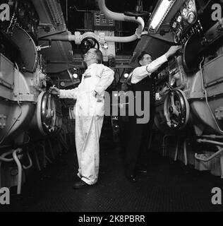 Newcastle, Angleterre, mai 1956. Le nouveau navire-amiral norvégien MS 'Bergensfjord' est préparé avant Virgo en Norvège. Ici depuis la salle des machines. Photo: Sverre A. Børretzen / actuel / NTB Banque D'Images