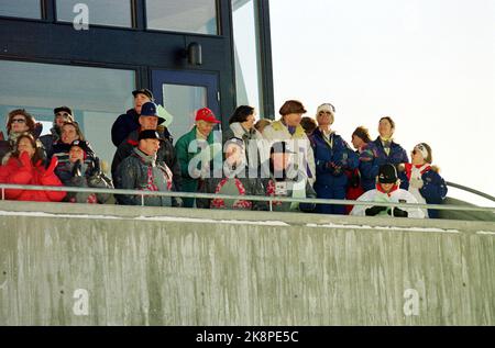 Lillehammer 19940220 Olympique-94, stand VIP, dans l'arène de saut Lysgårdsbakkene. Avec royal. Photo: Aleksander Nordahl / NTB / NTB Banque D'Images