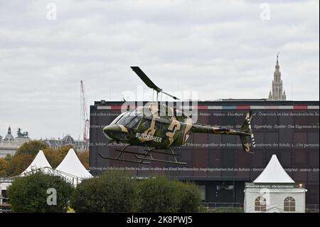 Vienne, Autriche. 24th octobre 2022. Préparation du spectacle de l'armée (Bundesheer) à la place des héros (Heldenplatz) à Vienne Banque D'Images