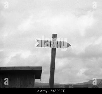 Grini 194505 : les Journées de la paix du 1945 mai. Du camp de la prison de Grini / camp de concentration. Panneaux indiquant Grini. Photo: Haaland / NTB / NTB Banque D'Images