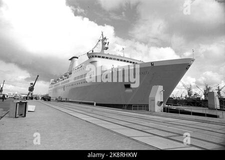 Oslo 19760330. La princesse de la Couronne Sonja baptise les nouveaux navires de la ligne Jahre 'Prince de la Couronne Harald'. Voici le navire au port. Photo: Svein Hammerstad NTB / NTB Banque D'Images