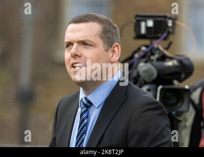 Londres, Royaume-Uni. 24th octobre 2022. Politiciens sur College Green London Royaume-Uni Douglas Ross leader parlementaire du parti conservateur écossais Credit: Ian Davidson/Alay Live News Banque D'Images