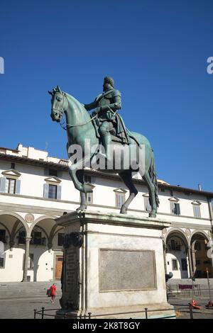 Statue de Ferdinand Ier Grand-Duc de Tiscany par Giambologna sur Piazza Annunziata Florence Italie Banque D'Images