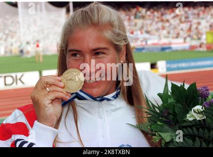 Coupe du monde Athlétisme - Athènes 1997 la championne du monde à Spide, Trine Hattestad, avec sa médaille d'or pendant le prix d'aujourd'hui. Photo: Erik Johansen / NTB Banque D'Images