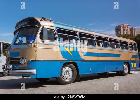 Véhicule Mercedes-Benz Monobloco O-321 H 1968 exposé au bus Brasil Fest (BBF 2021), tenu dans la ville de São Paulo. Banque D'Images