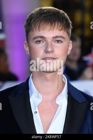 24 octobre 2022, Londres, Royaume-Uni. HRVY arrivant aux Pride of Britain Awards 2022, Grosvenor House Hotel, Londres. Crédit : Doug Peters/EMPICS/Alamy Live News Banque D'Images