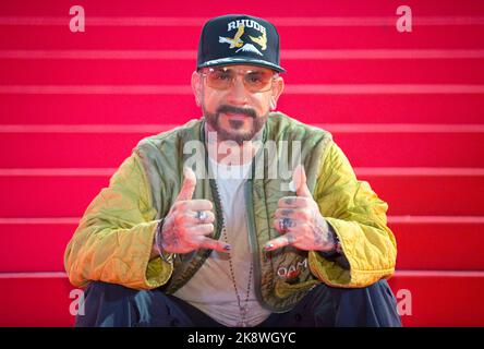 Cannes, Frankreich. 16th octobre 2022. Cannes, France - 17 octobre 2022 : MIPCOM/MIPJUNIOR avec le membre du groupe Backstreet Boys AJ McLean (Alexander James). Mandoga Media Allemagne, les marchés internationaux de contenu de production et de divertissement crédit : dpa/Alay Live News Banque D'Images