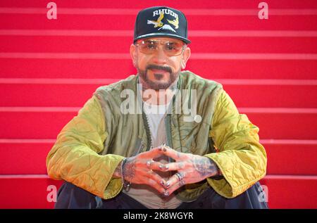 Cannes, Frankreich. 16th octobre 2022. Cannes, France - 17 octobre 2022 : MIPCOM/MIPJUNIOR avec le membre du groupe Backstreet Boys AJ McLean (Alexander James). Mandoga Media Allemagne, les marchés internationaux de contenu de production et de divertissement crédit : dpa/Alay Live News Banque D'Images