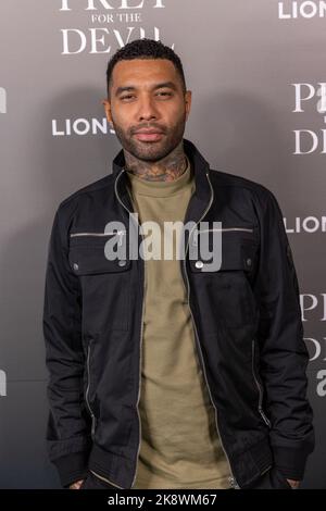 Londres, Royaume-Uni. 24th octobre 2022. Jermaine Pennant participe à l'expérience de célébrité « Prey for the Devil » à Londres. Crédit : SOPA Images Limited/Alamy Live News Banque D'Images