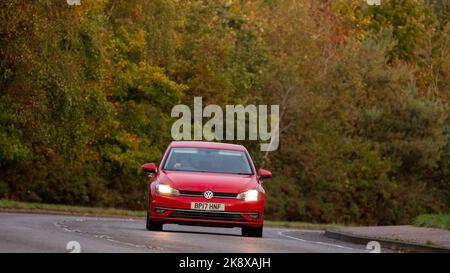 2017 moteur diesel rouge Volkswagen Golf voiture à hayon Banque D'Images