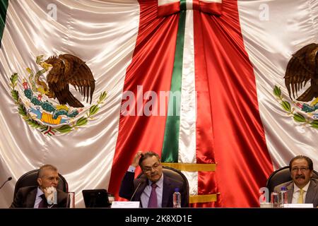 Non exclusif: 24 octobre 2022, Mexico, Mexique: Le directeur de Petróleos Mexicanos, Octavio Romero Oropeza, se présente devant les présidents de Th Banque D'Images