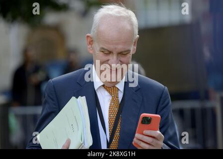 Lord Moylan / Baron Moylan (Daniel Moylan, homologue conservateur) à Westminster, le jour où Rishi Sunak est devenu chef du parti conservateur. 24th octobre Banque D'Images