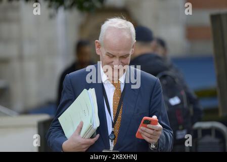 Lord Moylan / Baron Moylan (Daniel Moylan, homologue conservateur) à Westminster, le jour où Rishi Sunak est devenu chef du parti conservateur. 24th octobre Banque D'Images