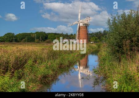 Horsey Windpump, Great Yarmouth, Broadland, Norfolk, Angleterre, Royaume-Uni Banque D'Images