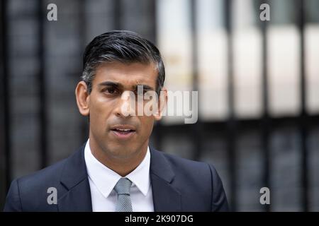 Londres, Royaume-Uni. 25th octobre 2022. Le Premier ministre Rishi Sunak fait sa première déclaration à Downing Street, Londres, Royaume-Uni crédit : Ian Davidson/Alay Live News Banque D'Images