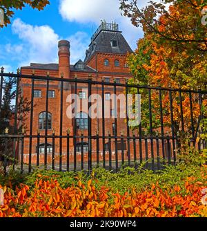 Brasserie Old Greenall Whitley, Wilderspool, Warrington, Cheshire, Angleterre, ROYAUME-UNI Banque D'Images