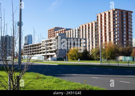 Construction d'un parking sur plusieurs niveaux Banque D'Images