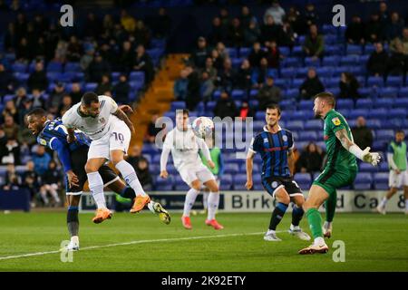 Kane Hemmings #10 de Tranmere Rovers a obtenu 1-1 lors du match Sky Bet League 2 Tranmere Rovers vs Rochdale à Prenton Park, Birkenhead, Royaume-Uni, 25th octobre 2022 (photo de Phil Bryan/News Images) dans, le 10/25/2022. (Photo de Phil Bryan/News Images/Sipa USA) Credit: SIPA USA/Alay Live News Banque D'Images