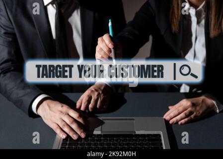 Rédaction affichage de texte cibler votre client. Mot pour attirer et développer le public, les consommateurs et les perspectives Banque D'Images