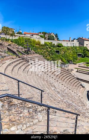 Lyon, France - 2 septembre 2016 : amphithéâtre des trois Gaulois à Fourvière au-dessus de Lyon France sous ciel bleu. Banque D'Images