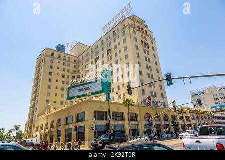 HOLLYWOOD, Etats-Unis - 5 JUILLET 2008 : façade du célèbre hôtel historique Roosevelt à Hollywood, Etats-Unis. Il a d'abord ouvert sur 15 mai 1927. Il est maintenant géré par Thom Banque D'Images