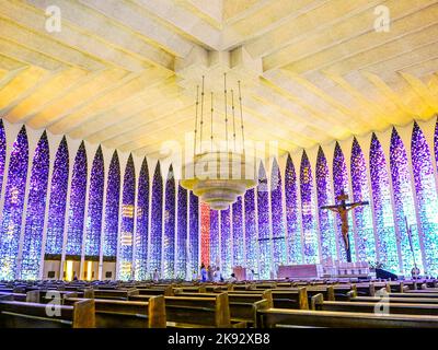 BRASILIA, BRÉSIL - OCT 26, 2013: Le Santuario Dom Bosco (Sanctuaire de Dom Bosco) honore le saint italien qui rêvait d'une ville utopique en 1883 à B Banque D'Images