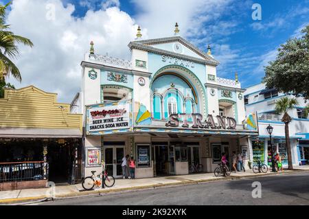 KEY WEST, USA - 26 AOÛT 2014: Key West Cinema Theatre Strand à Key West, Floride, USA, c'est un cinéma historique mais encore en service. Banque D'Images