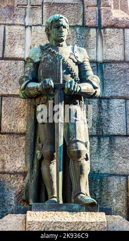 CRACOVIE, POLOGNE - SEPTEMBRE 5 : une figure d'un chevalier battu sur le monument dédié à la bataille de Grunwald le 5 septembre 2014 dans la vieille ville de Cracovie, Banque D'Images