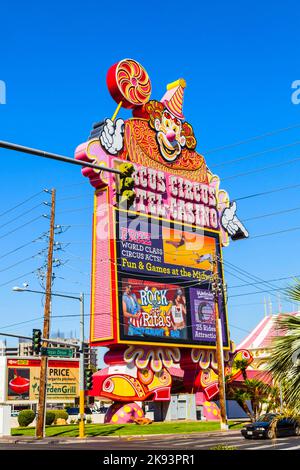 LAS VEGAS - 15 JUIN : le célèbre clown accueille les clients de l'hôtel de cirque de 15 juin, 2012 à Las Vegas, Nevada. Circus Circus a commencé en 1968 avec Banque D'Images