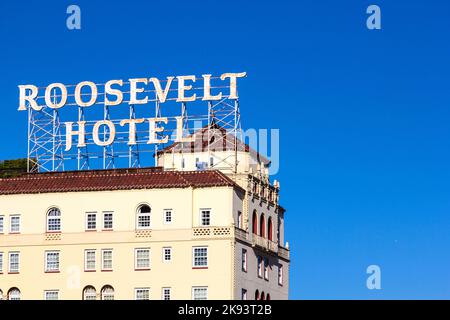 HOLLYWOOD, Etats-Unis -JUIN 26 : façade du célèbre hôtel historique Roosevelt sur 26 juin, 2012 à Hollywood, Etats-Unis. Il a d'abord ouvert sur 15 mai 1927. Il est maintenant mana Banque D'Images