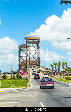 LA NOUVELLE-ORLÉANS - 17 JUILLET : pont à draw Bridge à Lower Ninth Ward sur 17 juillet 2013 à la Nouvelle-Orléans, États-Unis. Le neuvième quartier inférieur a été détruit pendant l'ouragan Katr Banque D'Images