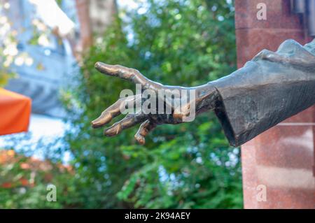 Détails de la main de la statue de Franz Liszt par Marton László 1986, photographiée à Liszt Ferenc tér, Terézváros, Budapest, Hongrie Banque D'Images