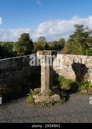 Ulshaw Bridge Ulshaw Hamlet North Yorkshire Angleterre Royaume-Uni Grade 11 classé construit en 1674 sur le pont de la rivière Ure Banque D'Images