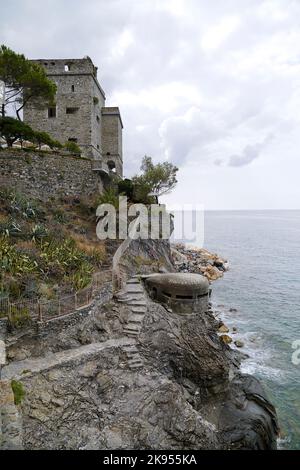 Bunker naval défensif situé à Monterosso al Mare, dans le parc national des Cinque Terre, Ligurie, Italie, Europe Banque D'Images