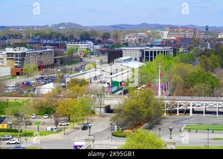 NASHVILLE, TN -31 MARS 2022 - vue sur le marché agricole de Nashville situé à Nashville, Tennessee. Banque D'Images