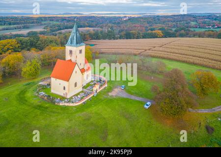 Église de Saint-Jacques et de Philippe à Chvojen d'en haut Banque D'Images
