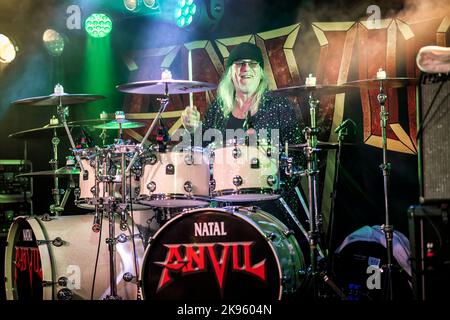Oslo, Norvège. 24th, octobre 2022. Le groupe canadien de métaux lourds Anvil donne un concert à John Dee à Oslo. Ici, le batteur Robb Reiner a.k.a. Robbo est vu en direct sur scène. (Crédit photo: Gonzales photo - Terje Dokken). Banque D'Images