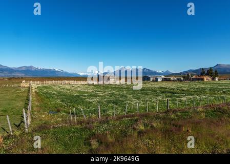 Ferme sur le fjord Ultima Esperanza, Puerto Natales, Chili Banque D'Images