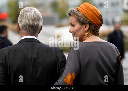 Roi Philippe - Filip de Belgique et Reine Mathilde de Belgique photographiés lors de la visite officielle du couple royal belge en République de Lituanie, mercredi 26 octobre 2022, à Pabrade. BELGA PHOTO DIRK WAEM Banque D'Images