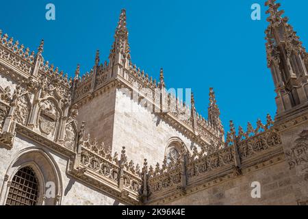 Detale agujas chapiteles de la basÃ­lica catedral siglo XVI de Granada, España Banque D'Images