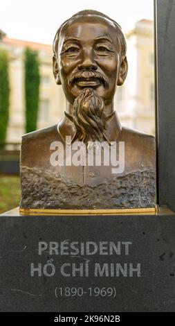 Buste de Ho Chi Minh, quai pour bateaux, Singapour Banque D'Images