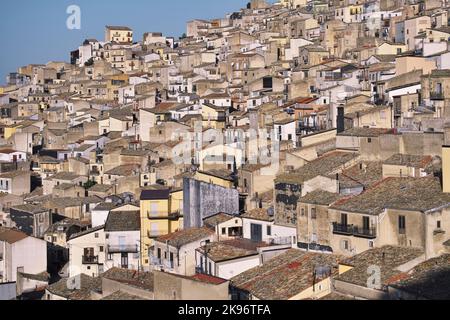 Maisons du village de Prizzi en Sicile occidentale, Italie Banque D'Images