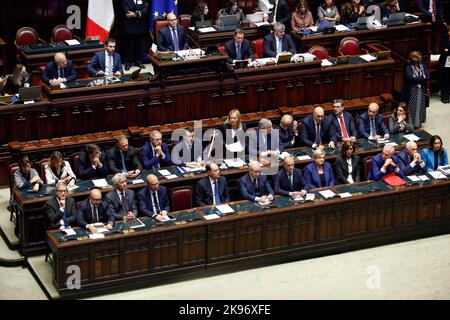 Italie, Rome, 25 octobre 2022 : Giorgia Meloni, nouvelle Présidente du Conseil des Ministres, lors de son discours de confiance à la Chambre des députés. Photo Banque D'Images