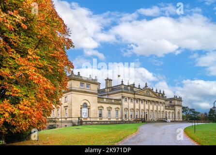 Face de Harewood House, près de Leeds, West Yorkshire, Angleterre, Royaume-Uni Banque D'Images