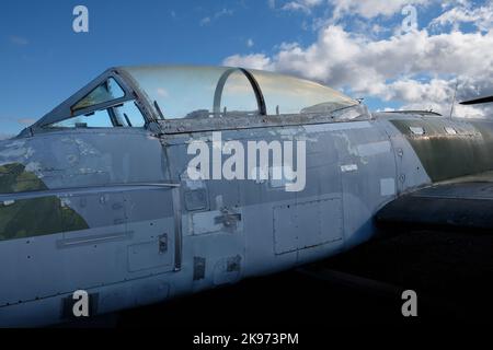 Un Gloster Meteor, qui fait partie de l'exposition extérieure de l'avion au Jet Age Museum, Staverton, Gloucestershire Banque D'Images