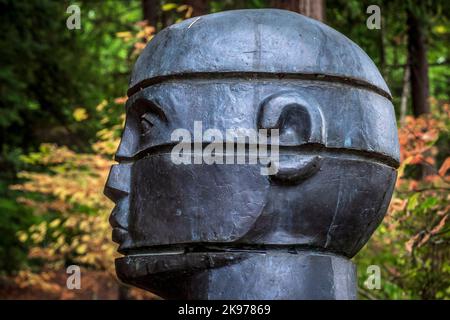 Sculpture au Big Rock Garden Park, Bellingham, Washington, États-Unis Banque D'Images